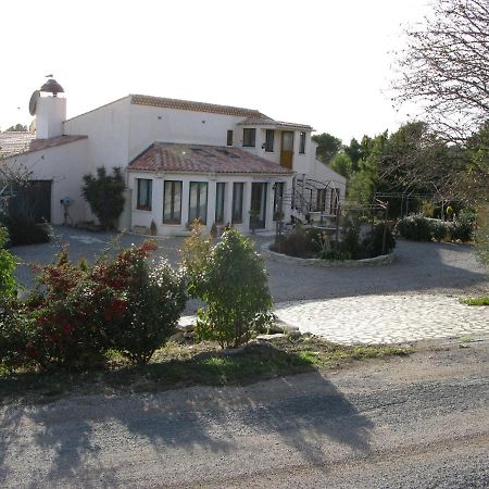 Mas A 4 Mains Cesseras Exterior foto